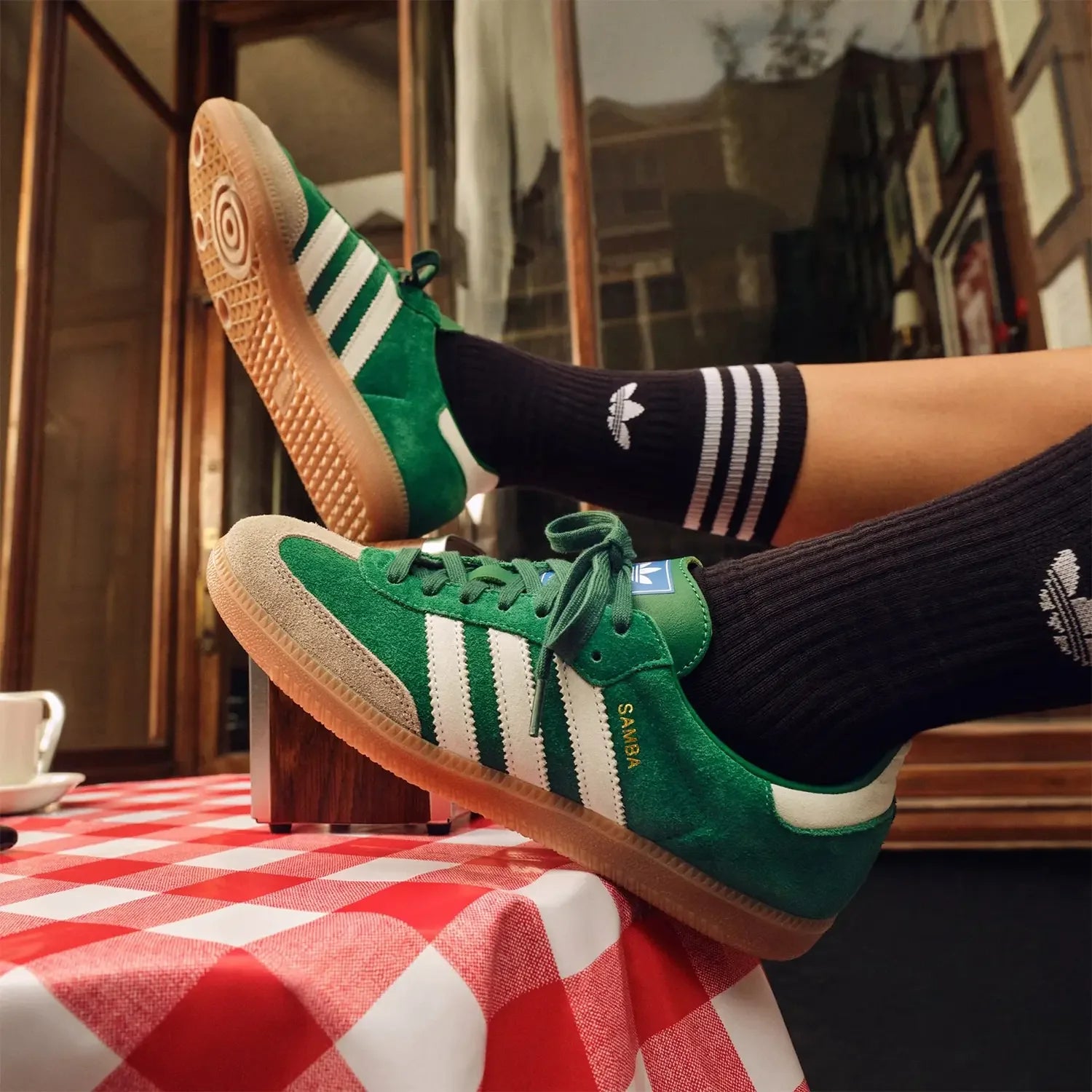 adidas-mens-samba-originals-og-collegiate-green-gum-shoes-id2054