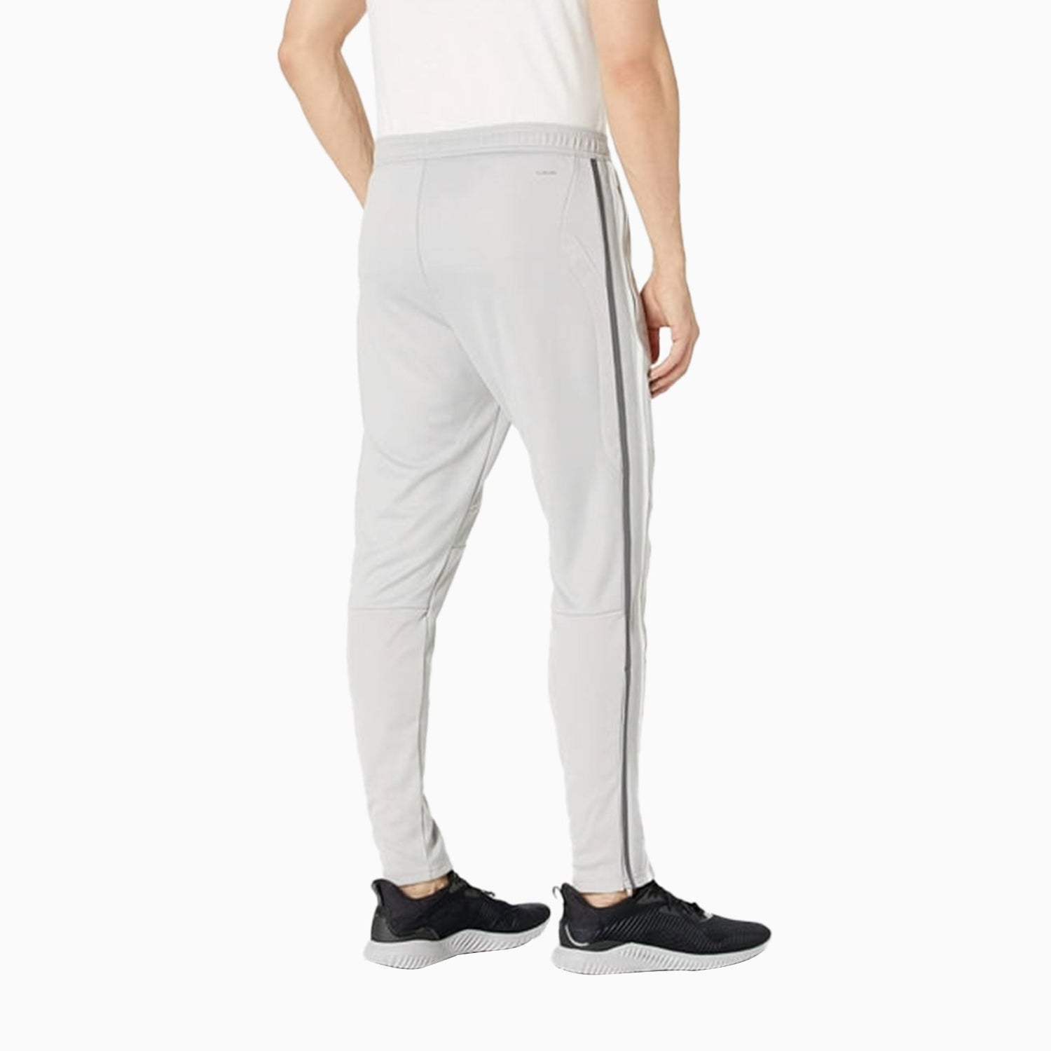 https://www.lamoda.ru/p/ad093ewcll16/clothes-adidasoriginals-legginsy/