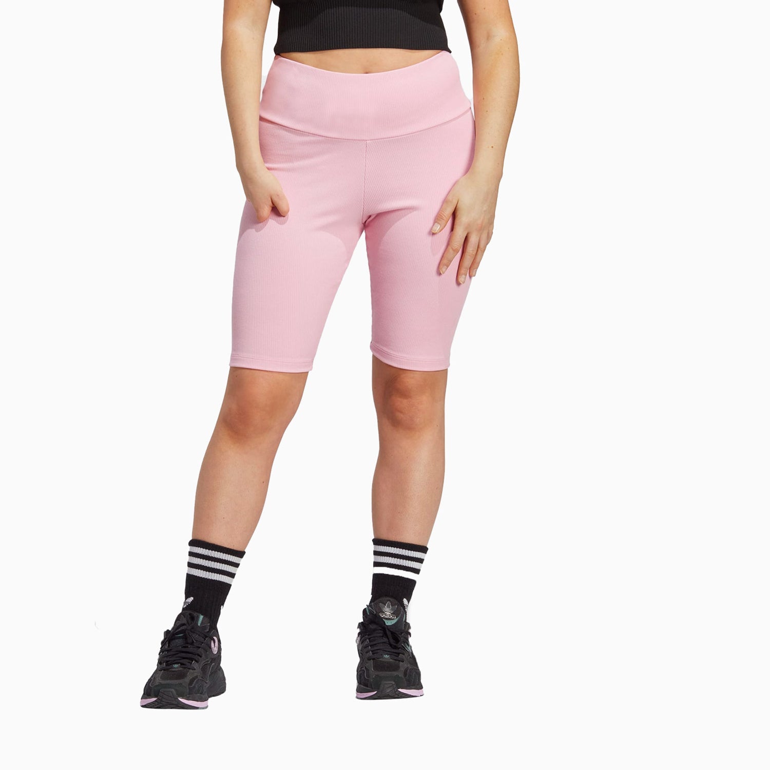 adidas-womens-originals-adicolor-essentials-short-hz7259