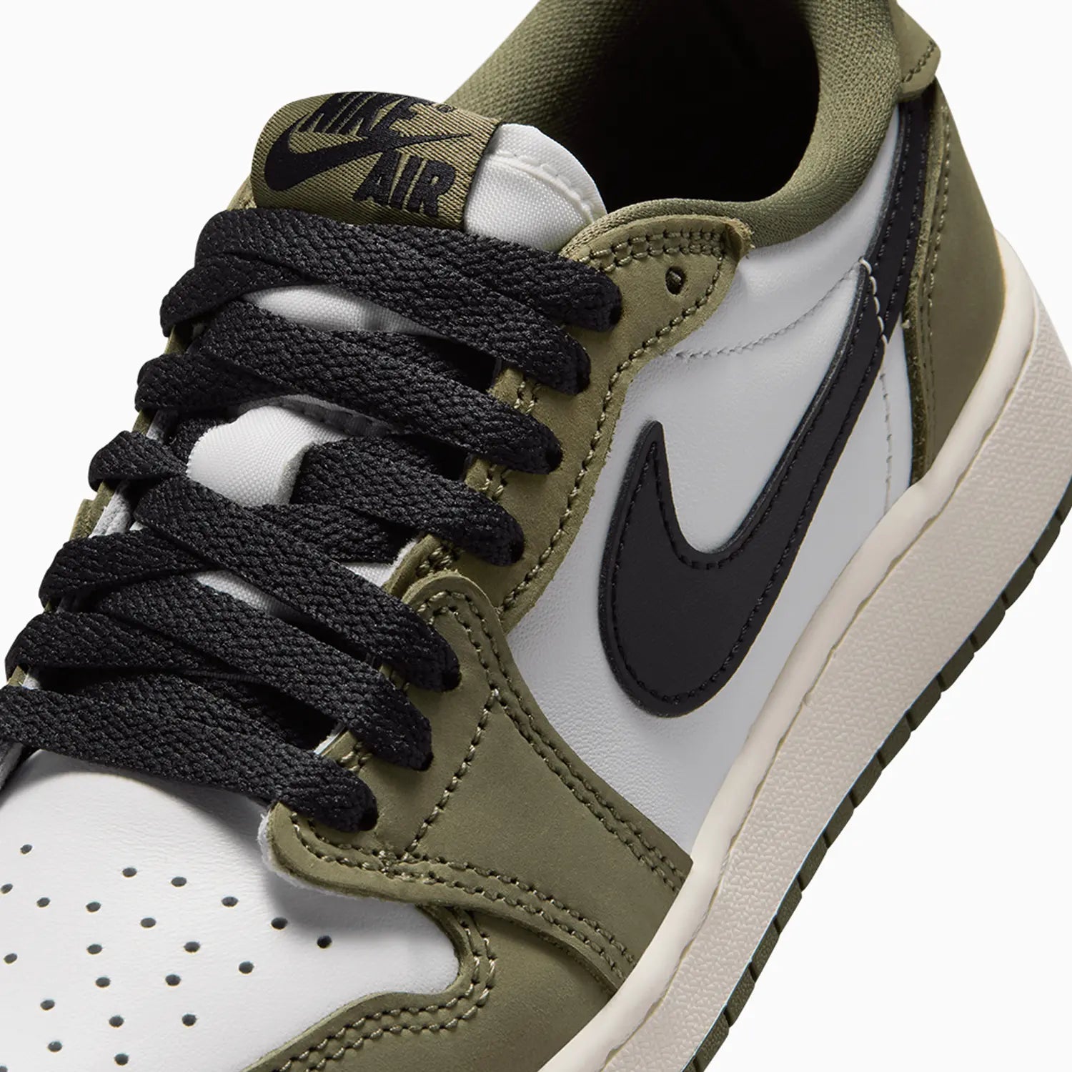 Kid's Air Jordan 1 Retro "Medium Olive" Grade School