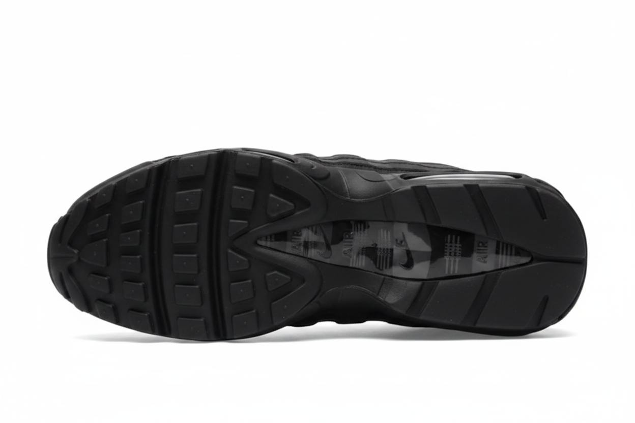 Nike Air Max 95 Triple Black
